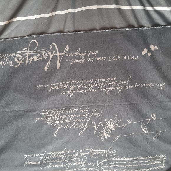 Poetic Threads Wrap - Picture 2 of 4